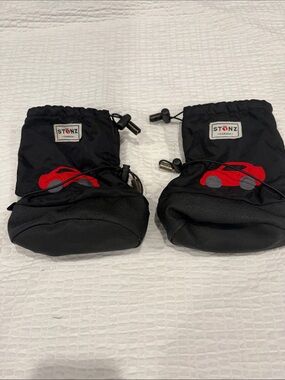 Stonz Kids black  booties with fleece lining
Size L